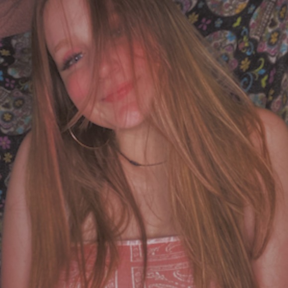 Meet your Posher, Trinity - Picture 1 of 10